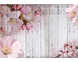 Fotobehangkoning - Behang - Vliesbehang - Fotobehang - Apple Blossoms - Appelbloesem - Bloemen op hout - Appelbloesems - 100 x 70 cm