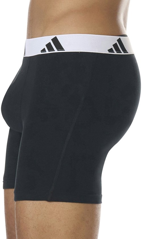 Zwarte Adidas boxershorts met witte tailleband met Adidas logo.