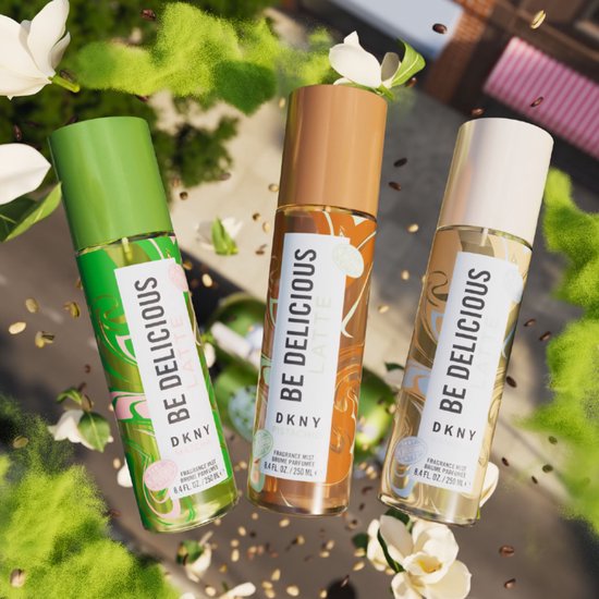 Drie DKNY Be Delicious Latte geuren zwevend tussen bladeren en bloemen.