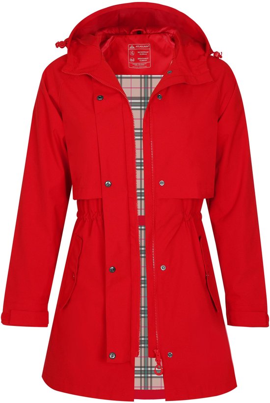 Avant d'un long manteau de pluie rouge avec fermeture éclair ouverte, doublure à carreaux et cordon de serrage à la taille.