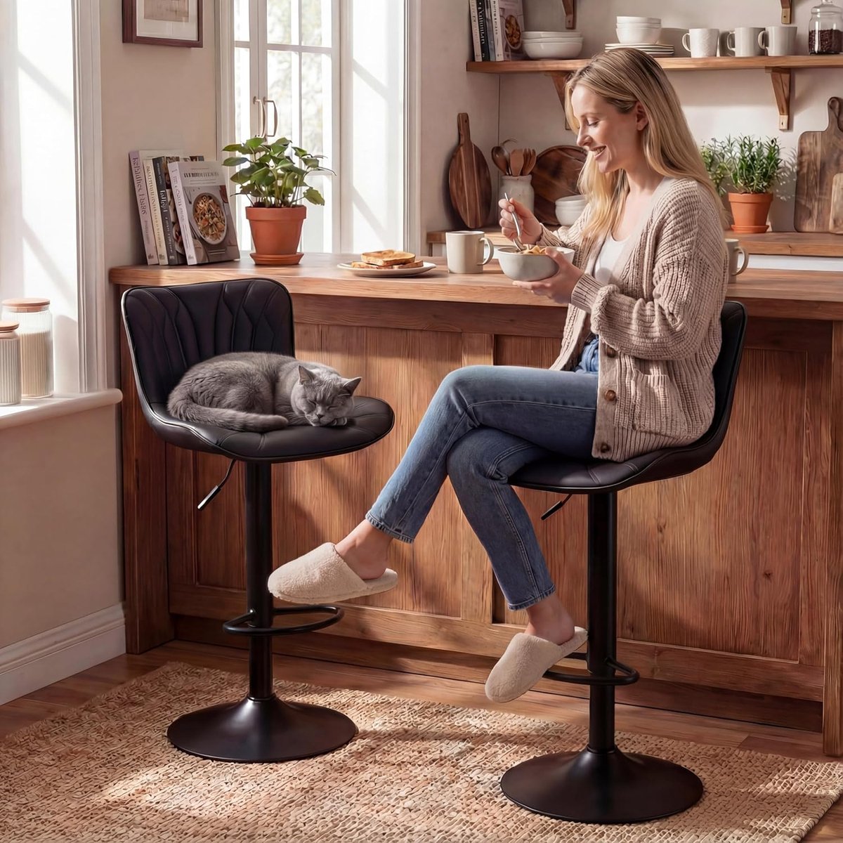 Barkruk Set van 2 Verstelbaar 48 x 83 x 54 cm – Draaibare Barstoelen met Rugleuning en Voetensteun – Luxe Kunstleer Keukenkrukken in zwart – Urbanhome
