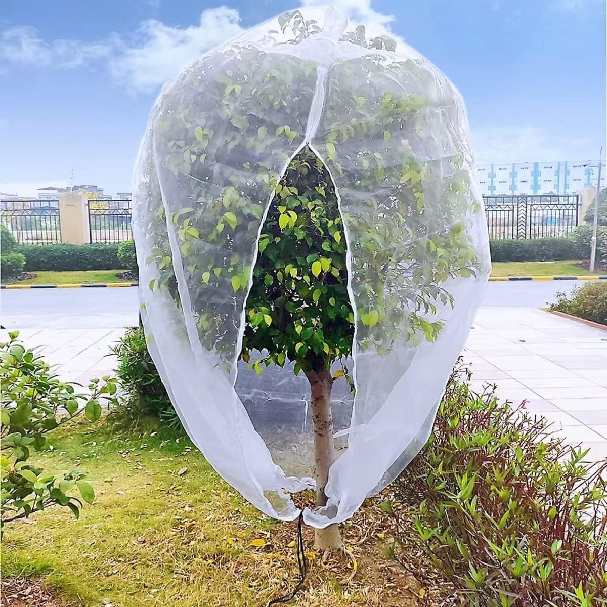 Oneay Grote netzakken van 3 x 3 meter voor fruitbomen, vogelnet voor blauwe bessenstruiken met ritssluiting en trekkoord, tuinnet tegen eekhoorns, vogels en andere dieren voor kersen- en appelbomen