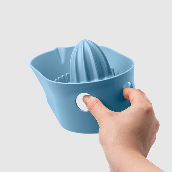 Hand citruspers - Oblo - Oceaan Blauw - L 22 x B 14 x H 13 cm - Polypropyleen van B+ Design — afbeelding 5