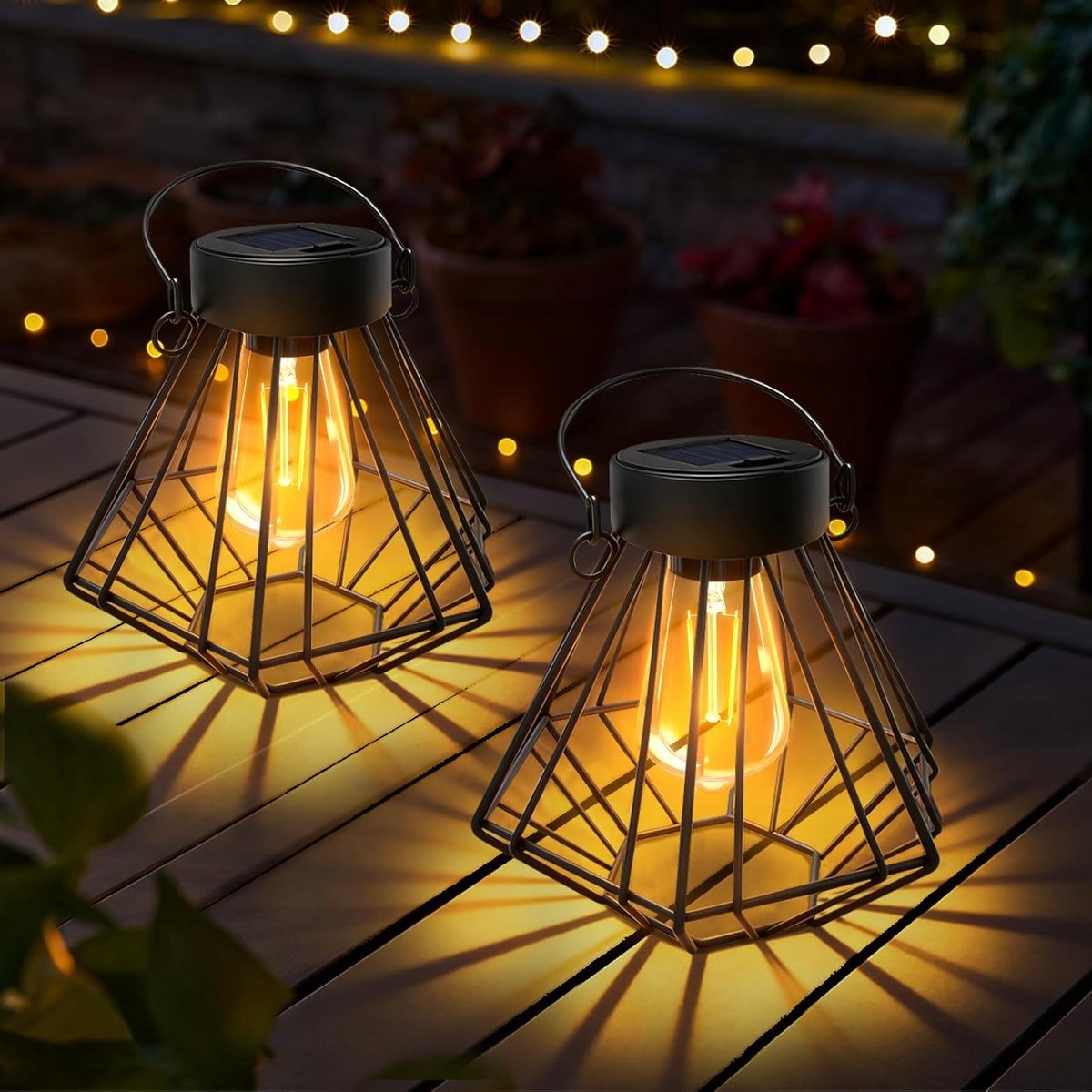 Buitenverlichting met Retro Design - Waterdichte LED Solar Lantaarn voor Tuin, Balkon en Terras met Warm Wit Licht