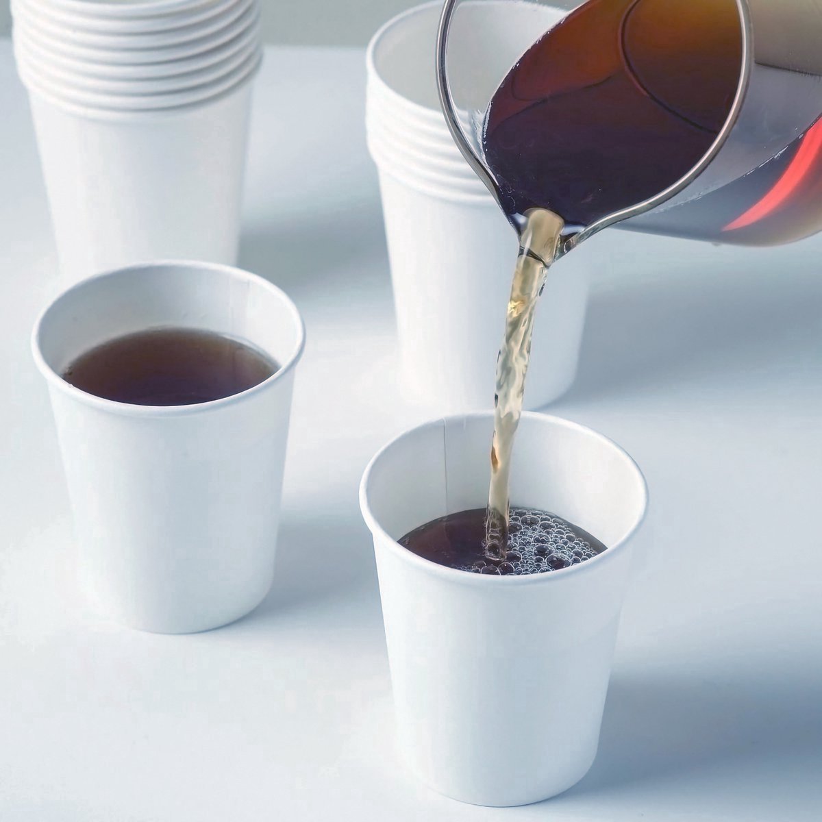 geruit patroon Stijlvolle Koffiebeker Karton 7oz 180ml Espresso , 200 Stuks. Onze Koffiebeker Karton 7oz 180ml Espresso is perfect voor het serveren van espresso en kleine koffie's.