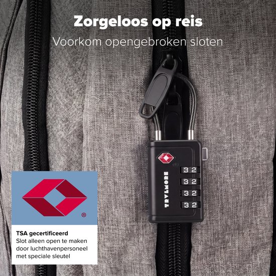 Detailopname van een lichtgrijs, gemêleerd textuur rugzak met een zwart, 4-cijferig TSA-slot. De tekst 'Zorgeloos op reis' staat erop.
