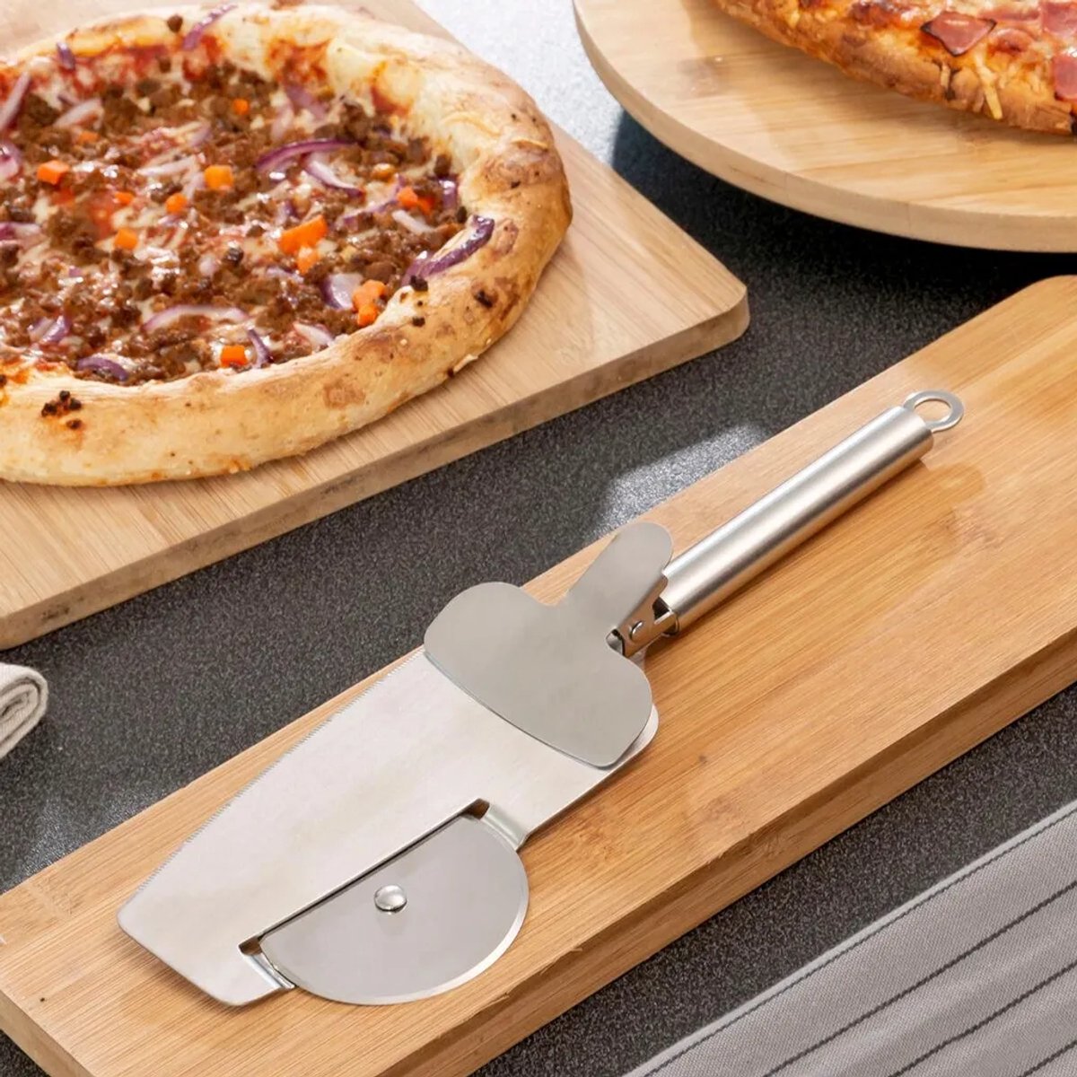 4-in-1 pizzames, praktisch pizzames, zilverkleurig.
