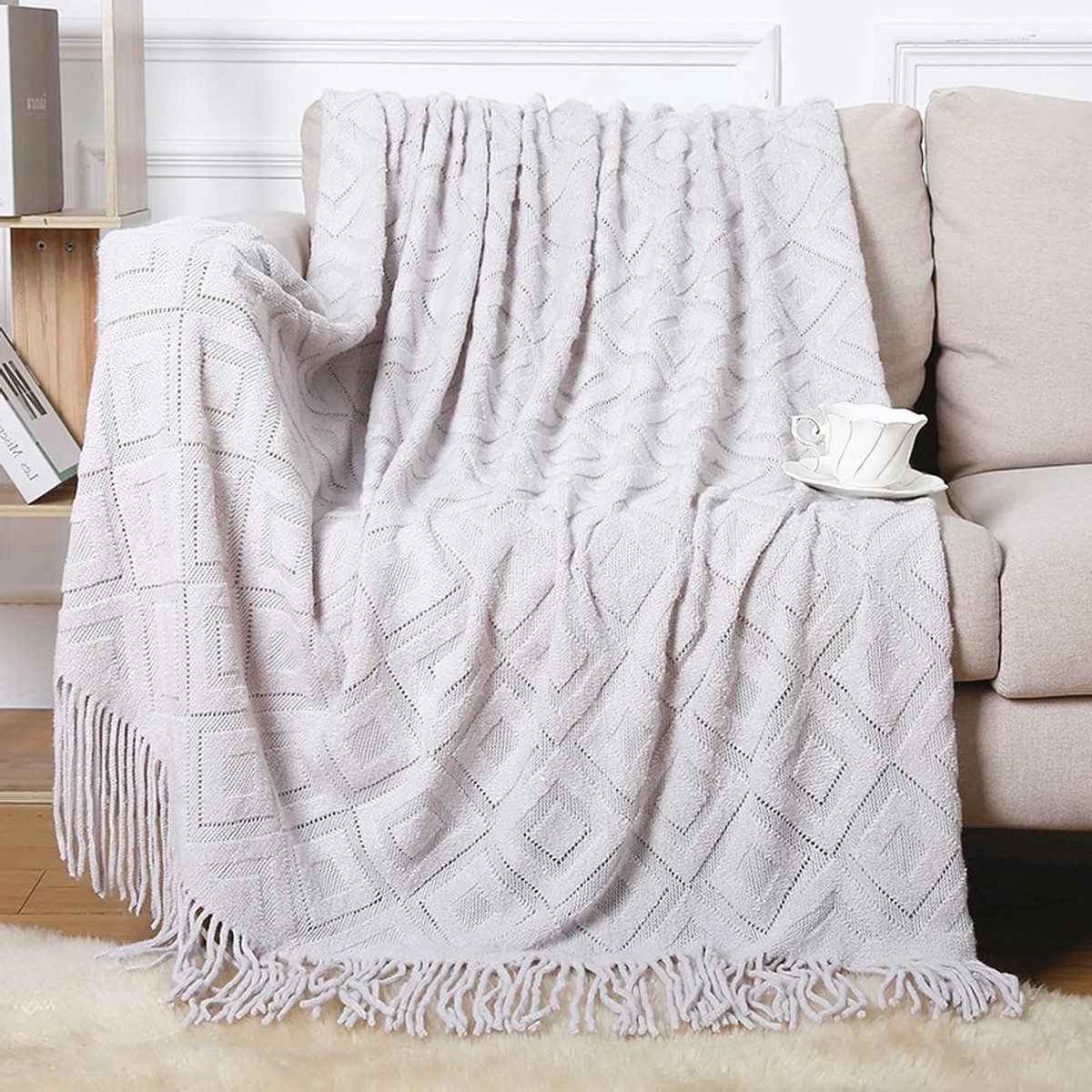 Gehaakte Deken met Fringes en Kwastjes - Effen Kleur Jacquard Ruitpatroon, Lichtgewicht Zachte Plaid voor Stoel en Bank - Decoratieve Bedekking 230 x 130cm, Perfect voor Woonkamer en Slaapkamer