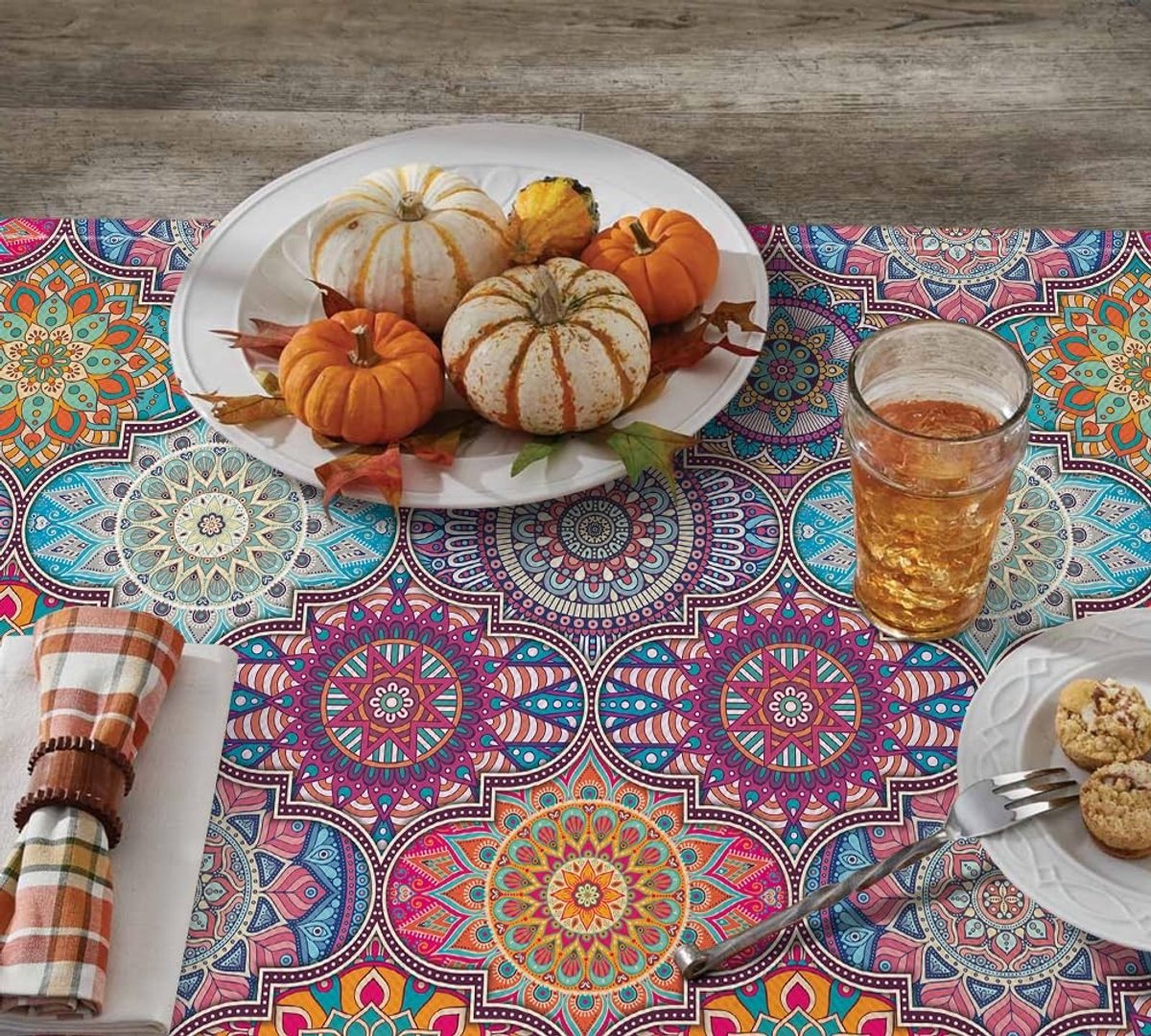 Dailygoods - Dailygoody - Boho Vintage Geometrische Tafelkleed - Unieke Rustieke Look - 100 x 100 cm - Polyester - Perfect voor Eettafel - Lila