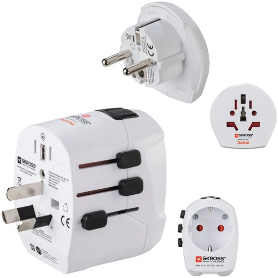 Set van witte reisstekkers: een wereldstekker, een wereld-naar-Europa adapter en een losse adapter.