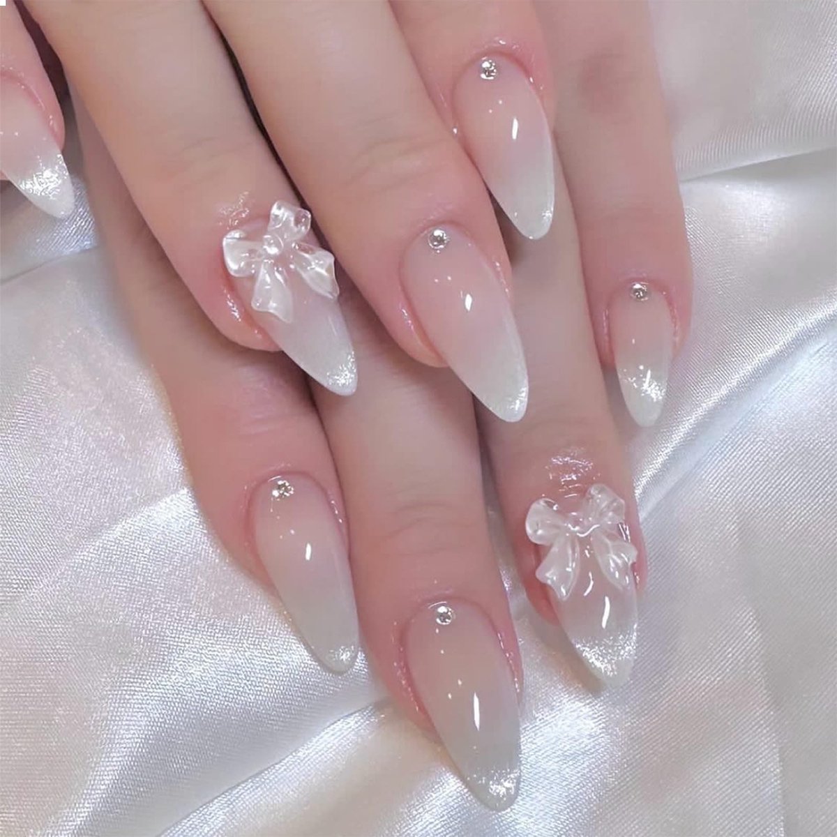 Dailygoods- Press-on Nagels 24 Stuks - Kattenogen - Volledige Kleefnagels - Kunstnagels met Lijm - Duurzaam ABS-Materiaal - Eenvoudig in Gebruik