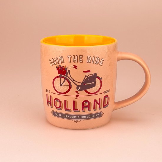 Oranje mok met opdruk 'Join the Ride in Holland' met fiets en bloemen. Gele binnenzijde.
