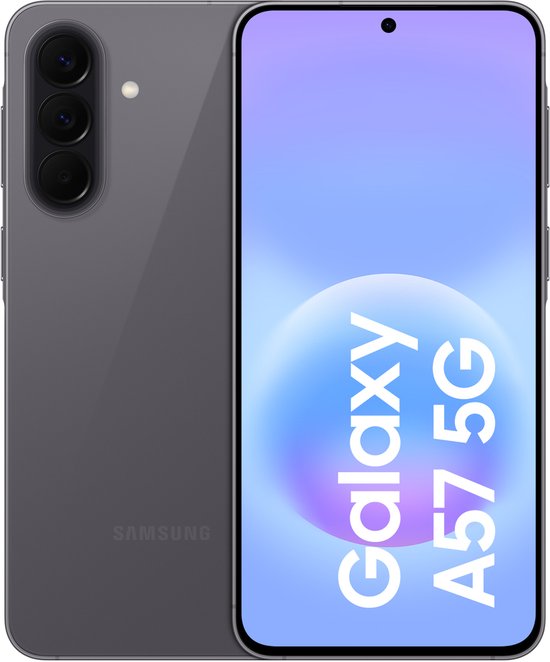 Grijze Samsung Galaxy A57 5G met drie camera's op de achterkant en het Samsung logo.