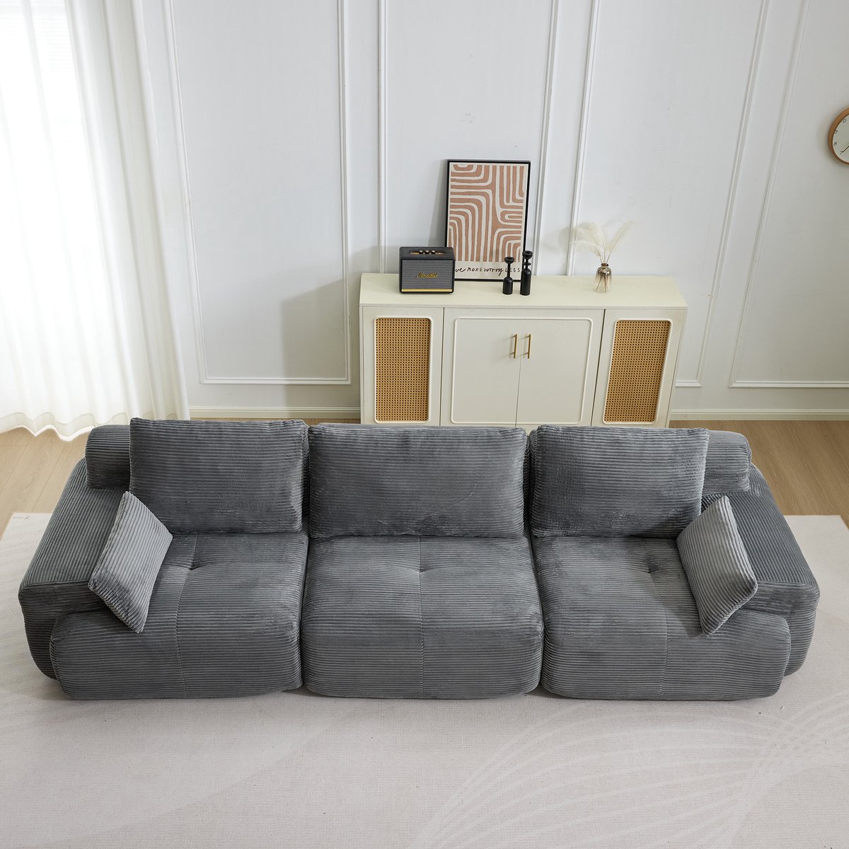 Multifunctionele Corduroy Slaapbank – Opvouwbaar met 2 Armleuningen – 3-in-1 Design – Geschikt voor 3 Personen – Flexibele Opstelling – Te Gebruiken als Logeerbed, Bank en Ligstoel – Woonkamer/Slaapkamer – Grijs