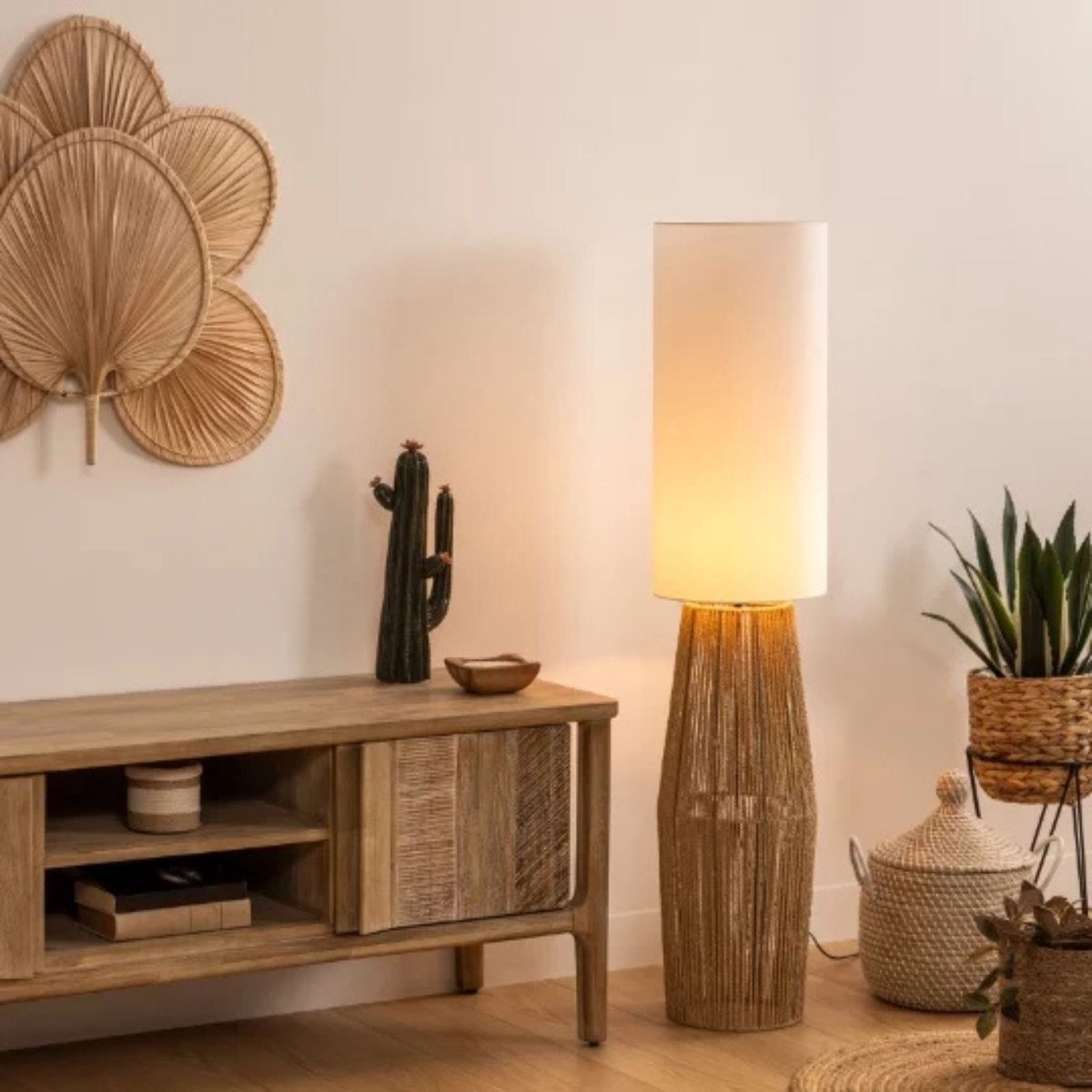 Luxaliving Vloerlamp Boho Rotan – Staande Lamp met Stoffen Kap – Natuurlijke Beige Vloerlamp voor Woonkamer & Slaapkamer – Warme Sfeerverlichting -130 cm thumbnail 3