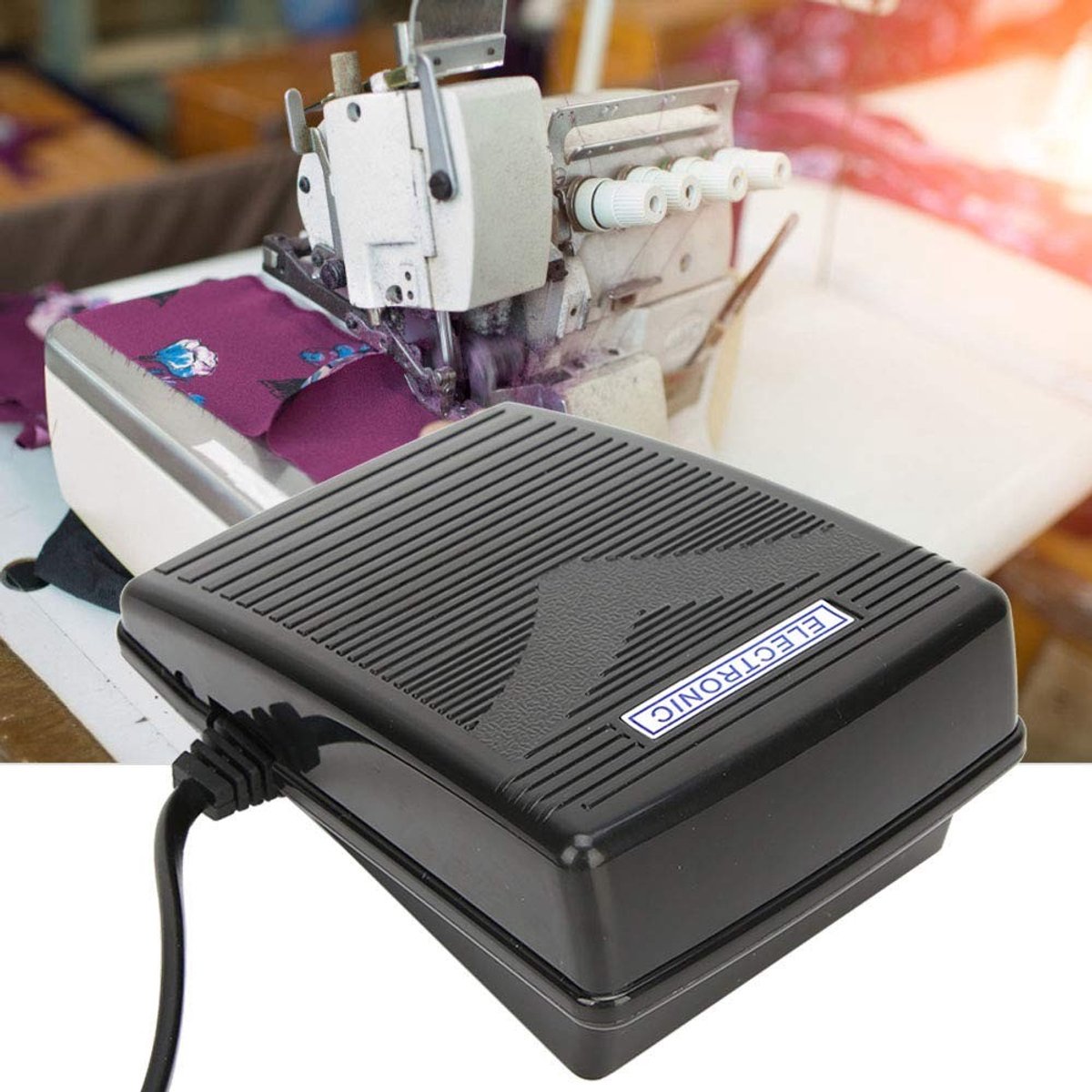 Dailygoods- Voetenpedaal ABS-materiaal - Naaimachinebesturing - Pedaal controller - Voetbesturingspedaal - Eenvoudige installatie - Schokbestendig - Naaimachinepedaal