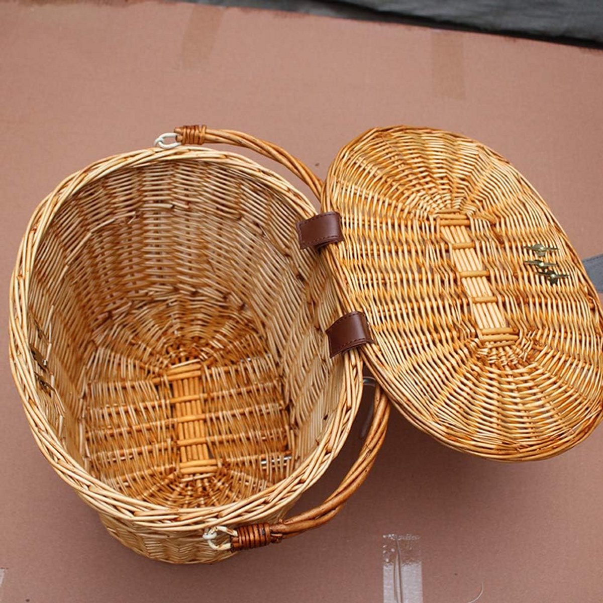 Fietsmand Wicker - Rattan Mand - Boodschappen Vervoeren - Met Deksel - 38 cm - Lichtbruin
