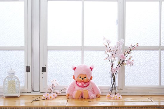 Originele Monchhichi kersenbloesem voor meisjes, pluche dier met slabbetjes en vlechten met bloemen, ca. 45 cm groot knuffeldier van roze pluche — afbeelding 2