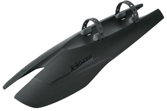Zwart SKS X-board spatbord met twee grijze bevestigingsbanden, zijaanzicht.