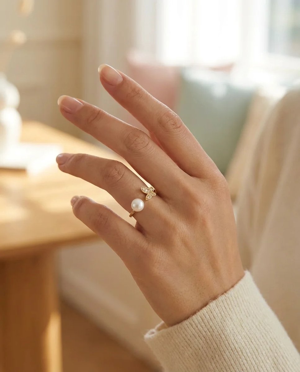 Dorvina Dames Ring Vlinder Parel Model Goudkleurig Zirkonia Messing Verstelbaar