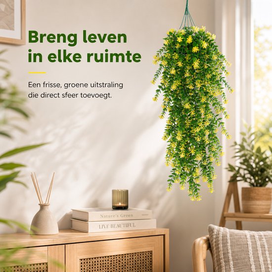 Hangende kunstplant met groene bladeren en gele bloemen, met tekst 'Breng leven in elke ruimte'.