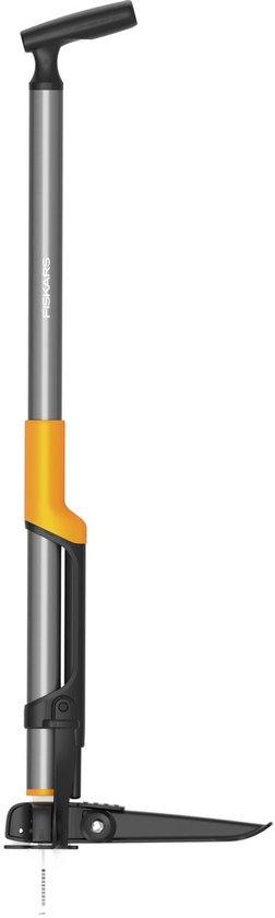 Fiskars onkruidsteker met zilverkleurige steel, oranje grip en zwart werkpunt.