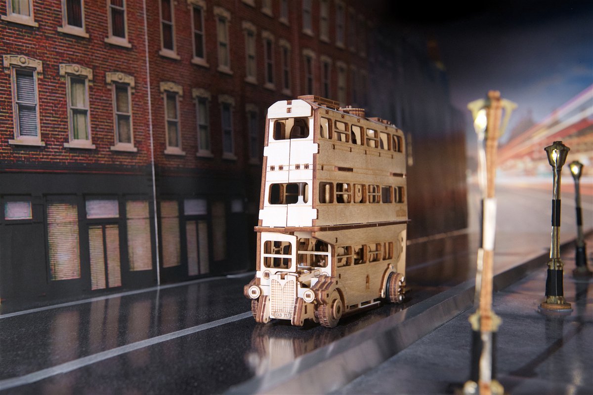 UGEARS 3D Modelbouw - The Knight Bus™ - Harry Potter™ - Mechanisch Bouwpakket Hout - Educatief Speelgoed — afbeelding 12