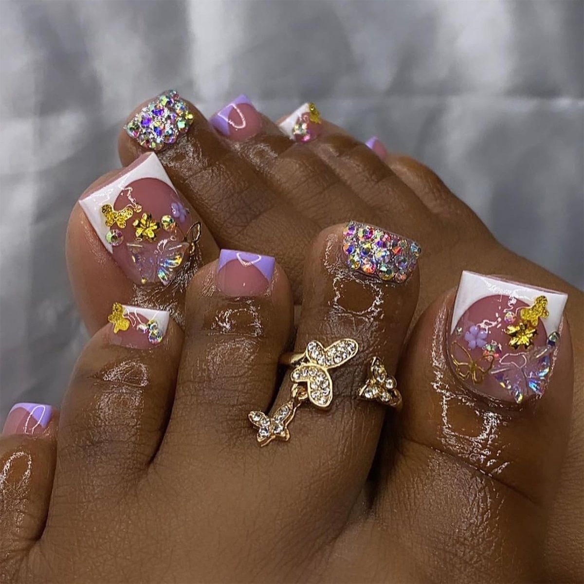 aladdien - Franse Top Stickers - Teennagels - Gouden Vlinder Design - 24 Pcs - Nail Art - Decoratie - Creatief - Manicure