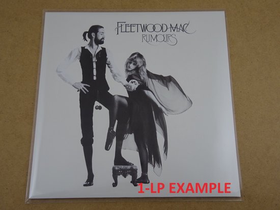 Transparante plastic hoes van Fleetwood Mac's Rumours, met rode tekst '1-LP EXAMPLE'.