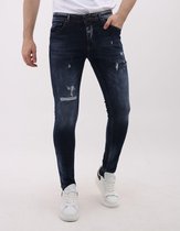 Blauwe slim fit spijkerbroek met ripped details op de knieën.