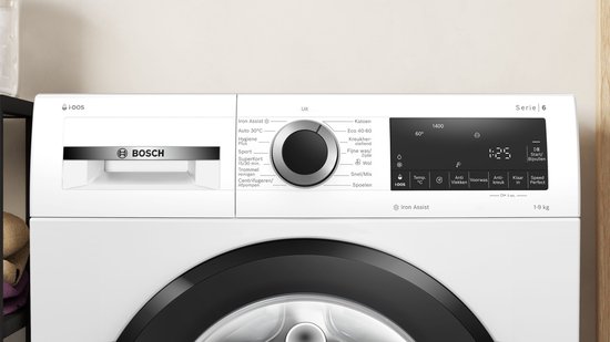 Wit Bosch Serie 6 wasmachine met wit en grijs bedieningspaneel en draaiknop.