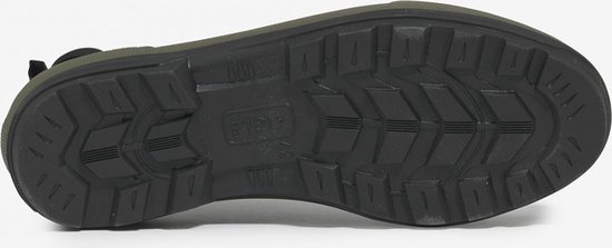 Zwarte profielzool van een kaki Aigle laars.