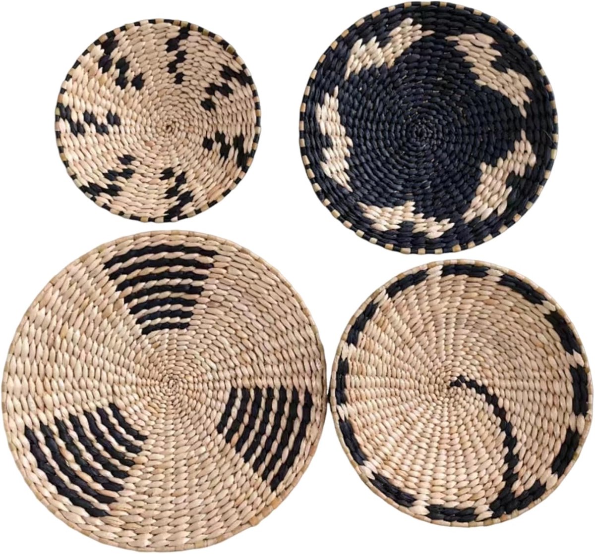 Rieten Mand Set - Wanddecoratie - Decoratief Ophangen - Natuurlijk Boho Ontwerp - 4 Maten Set