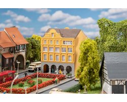 Rijtjeshuizen met arcades - Modelbouw gebouw - Hobby modelbouw - N schaal model - 7 x 7.6 x 8.8 cm