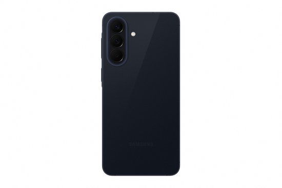 Achterkant van de navy blauwe Samsung Galaxy A57 5G met drie camera's.