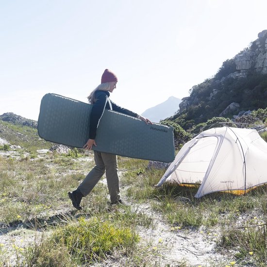 Ultralichte zelfopblazende isomat 3,5 cm - geïsoleerd, rechthoekig, ideaal voor kamperen, backpacken en wandelen van Merkloos — afbeelding 3