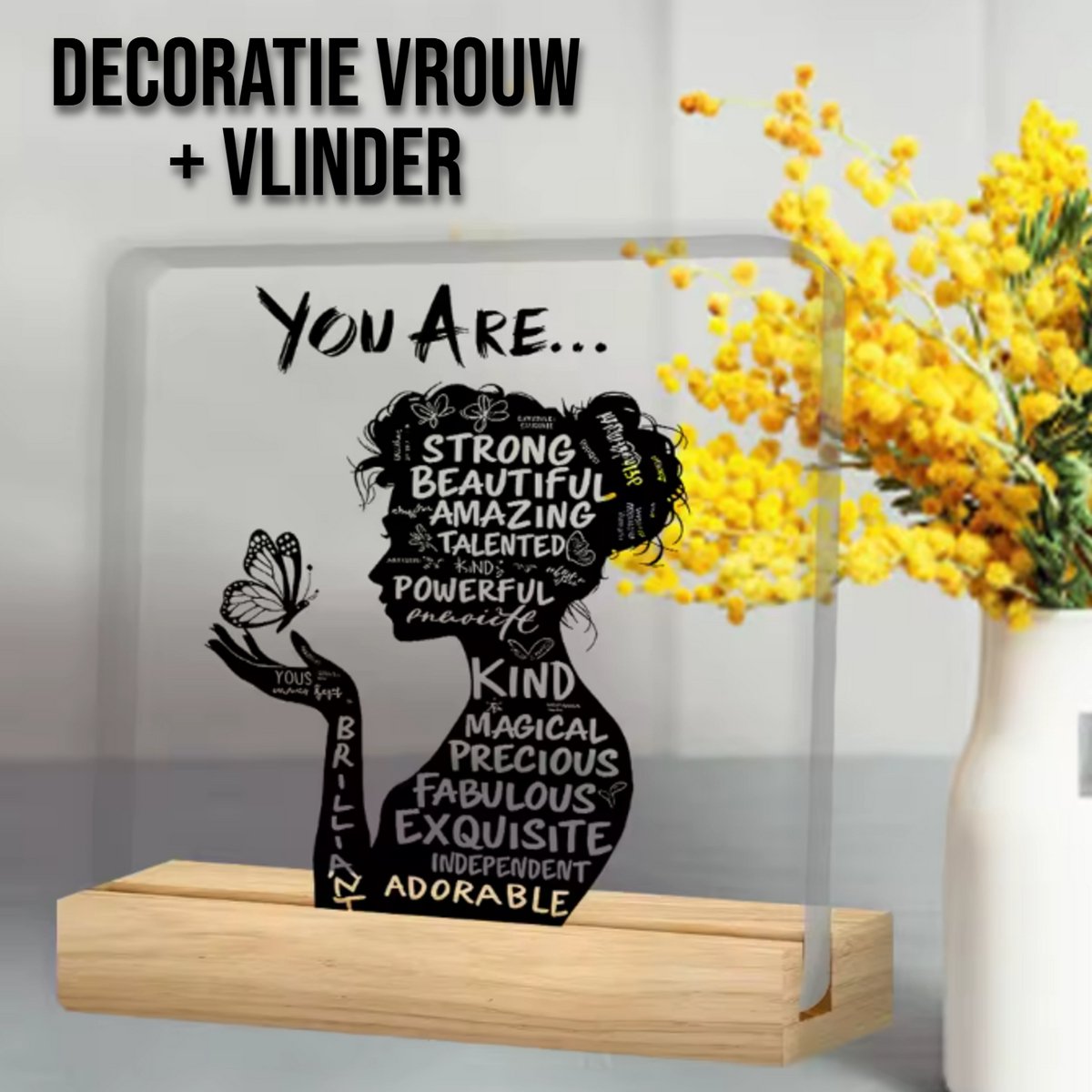 Allernieuwste.nl® Inspirerend Acryl Bureau Bord – “You Are Strong, Beautiful & Enough” Decoratie met Houten Standaard – 10 x 10 cm