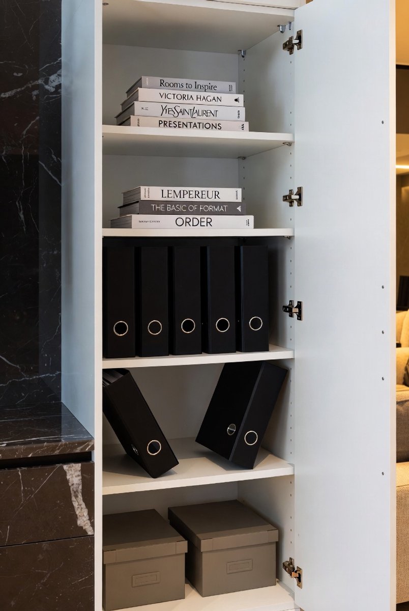 Slimme Multifunctionele Kast 40x180 cm – Witte Boekenkast & Kledingkast met 4 Verstelbare Planken – Compacte Smalle Opbergkast voor Slaapkamer, Kantoor en Woonkamer Novihome