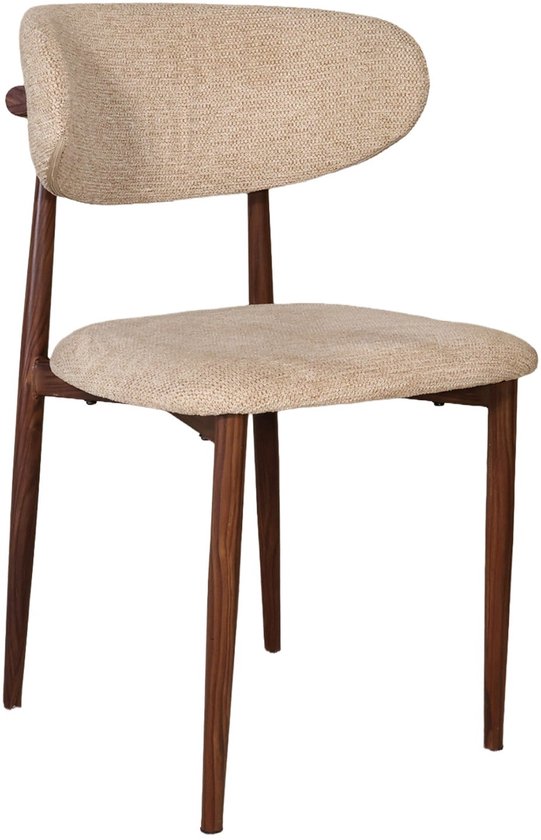 Eetkamerstoel met beige stoffen zitting en rugleuning, donkerhouten poten en een lage, gebogen armleuning.