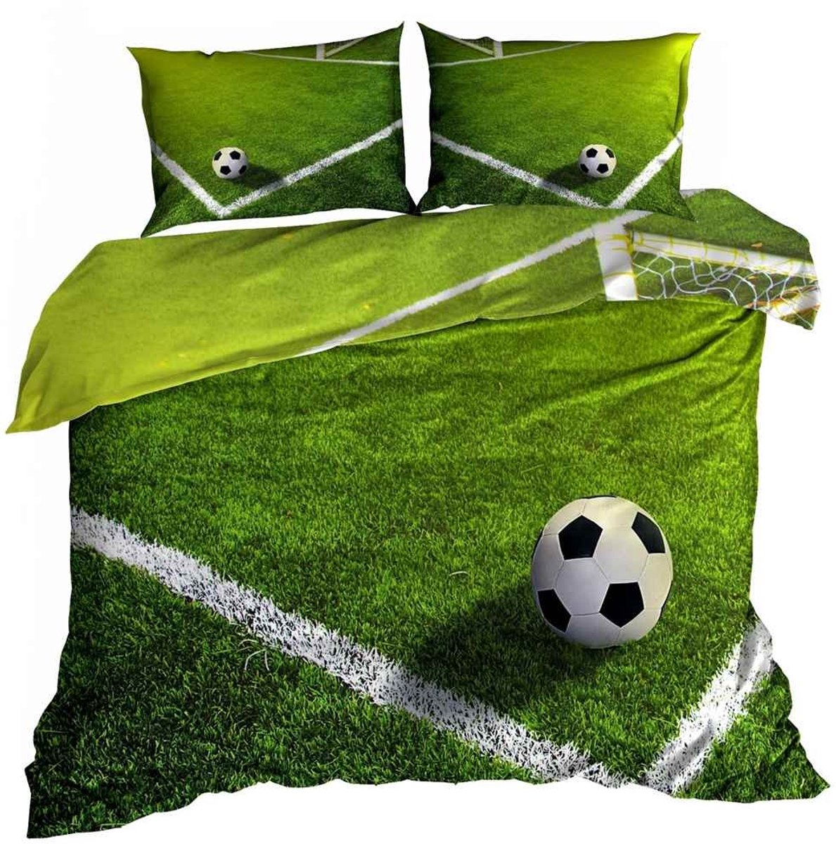 Luxe 3D Dekbedovertrekset - Katoen Satijn - 160x200 cm - Inclusief 2 Kussenslopen 70x80 cm - Design: Voetbal op het Veld - Sport Thema - Groen/Zwart/Wit