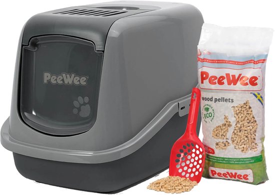 Grijze PeeWee kattenbak met een zak houten pellets en een rood schepje.