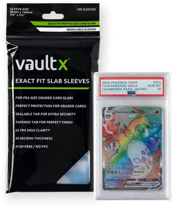 Een zwarte verpakking met 'Vault X EXACT FIT SLAB SLEEVES' en een PSA slab met Pokémon kaart.