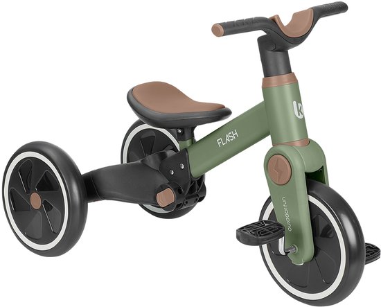 Legergroene driewieler met bruin zadel en handvatten, met pedalen.