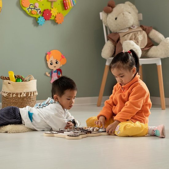 Montessori activiteitenbord - Berenvormig druk- & voelbord voor peuters - Stimuleert motoriek & zintuigen - Perfect voor thuis, kinderdagverblijf & speelzaal - Bruin — afbeelding 3