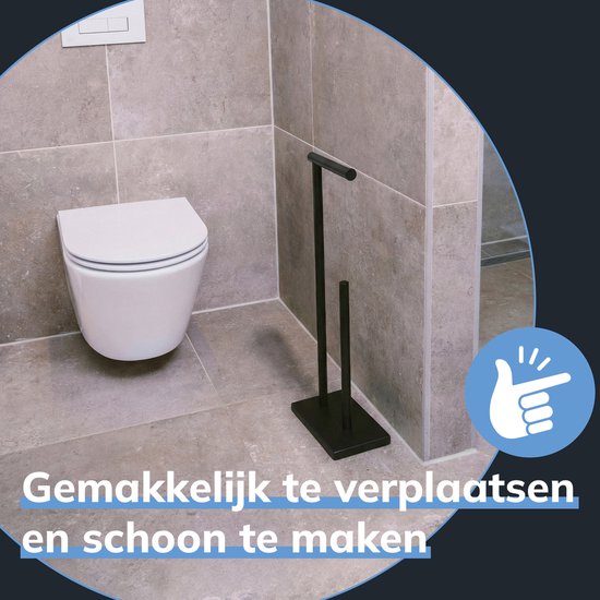 Zwarte, vrijstaande toiletrolhouder naast een hangend toilet in een betegelde badkamer. Makkelijk te verplaatsen en schoon te maken.