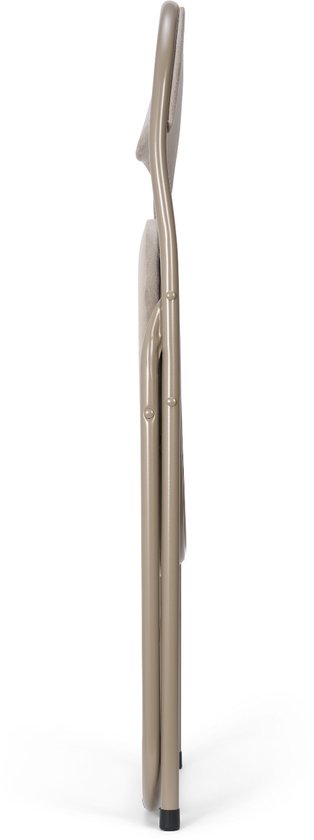 Profil latéral d'une chaise pliante taupe pliée avec une assise et un dossier rembourrés. Cadre en métal.