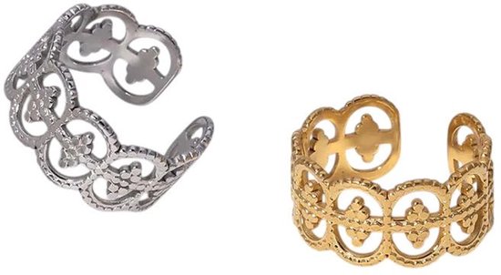 Zilverkleurige en goudkleurige verstelbare ringen met een open, bloemachtig patroon.