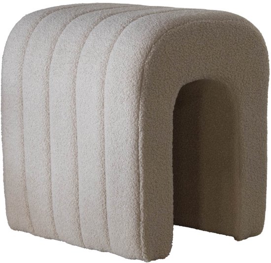 Taupe poef met verticale ribbels en U-vorm van bouclé stof.
