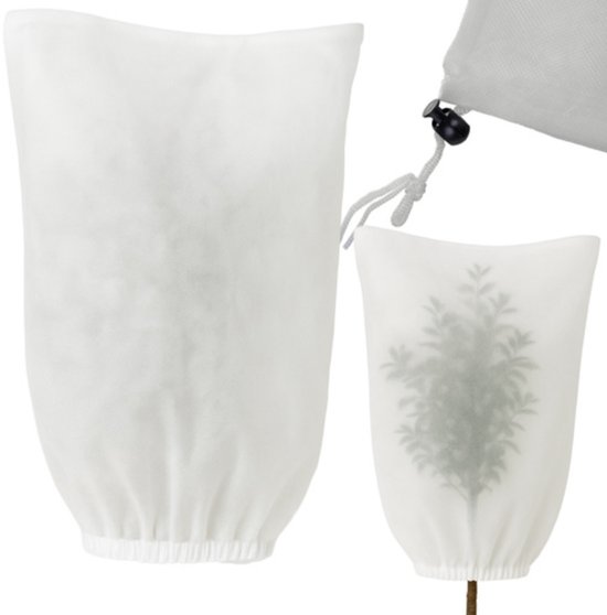 Deux housses de protection blanche en intissé, l'une avec un petit arbre à l'intérieur, toutes deux avec un ourlet élastique.