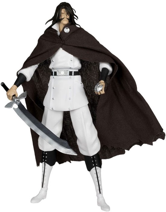 Yhwach figuur met zwaard, draagt bruine cape over wit uniform, witte broek en laarzen.